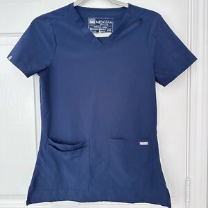 Medgear scrub top. Navy. Xxs